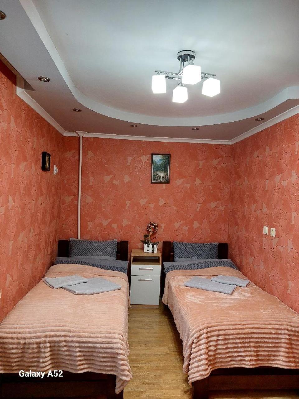 Подобова Оренда Двокімнатної Квартири Старичі Exterior foto